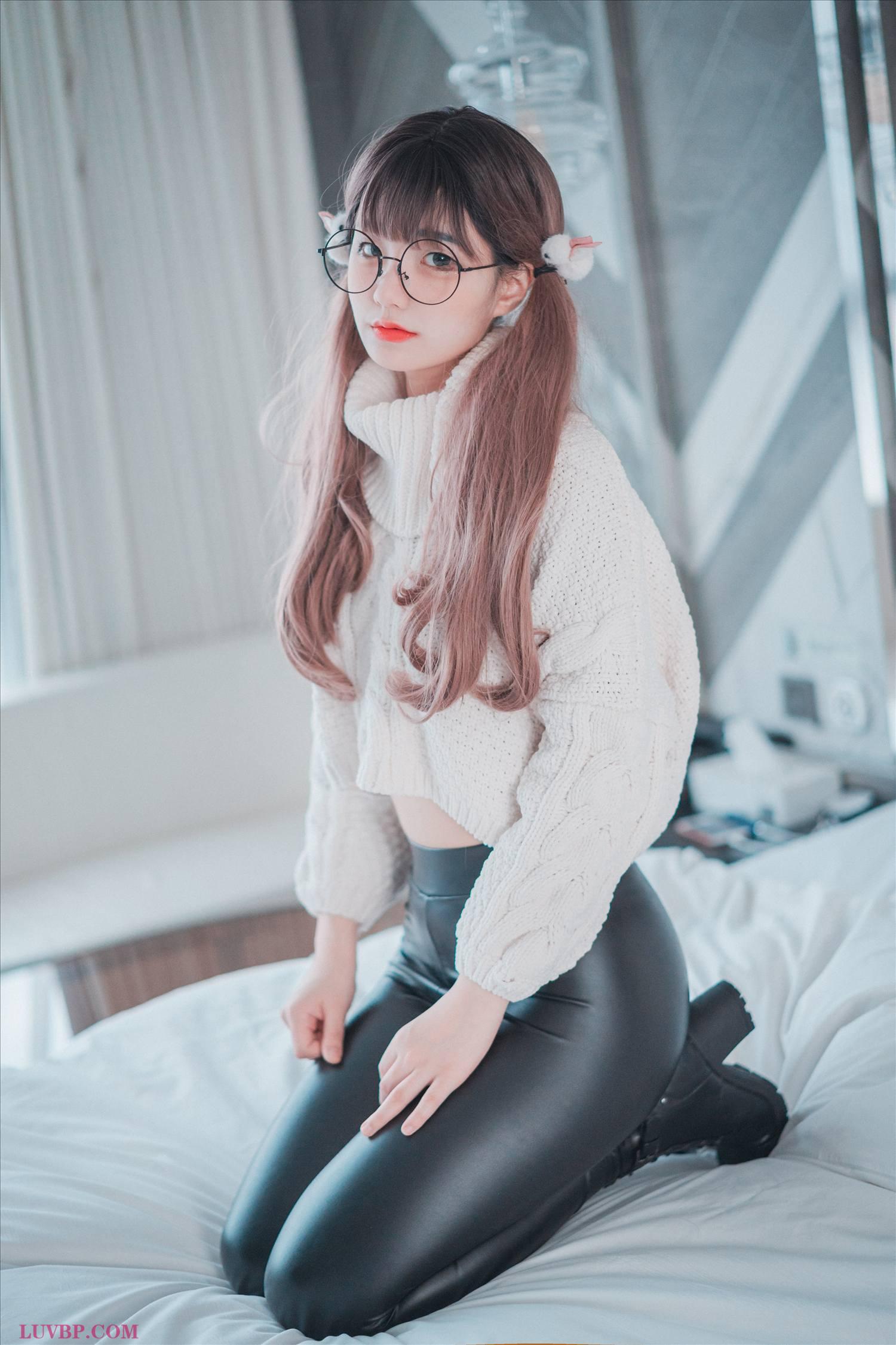 1 (35)