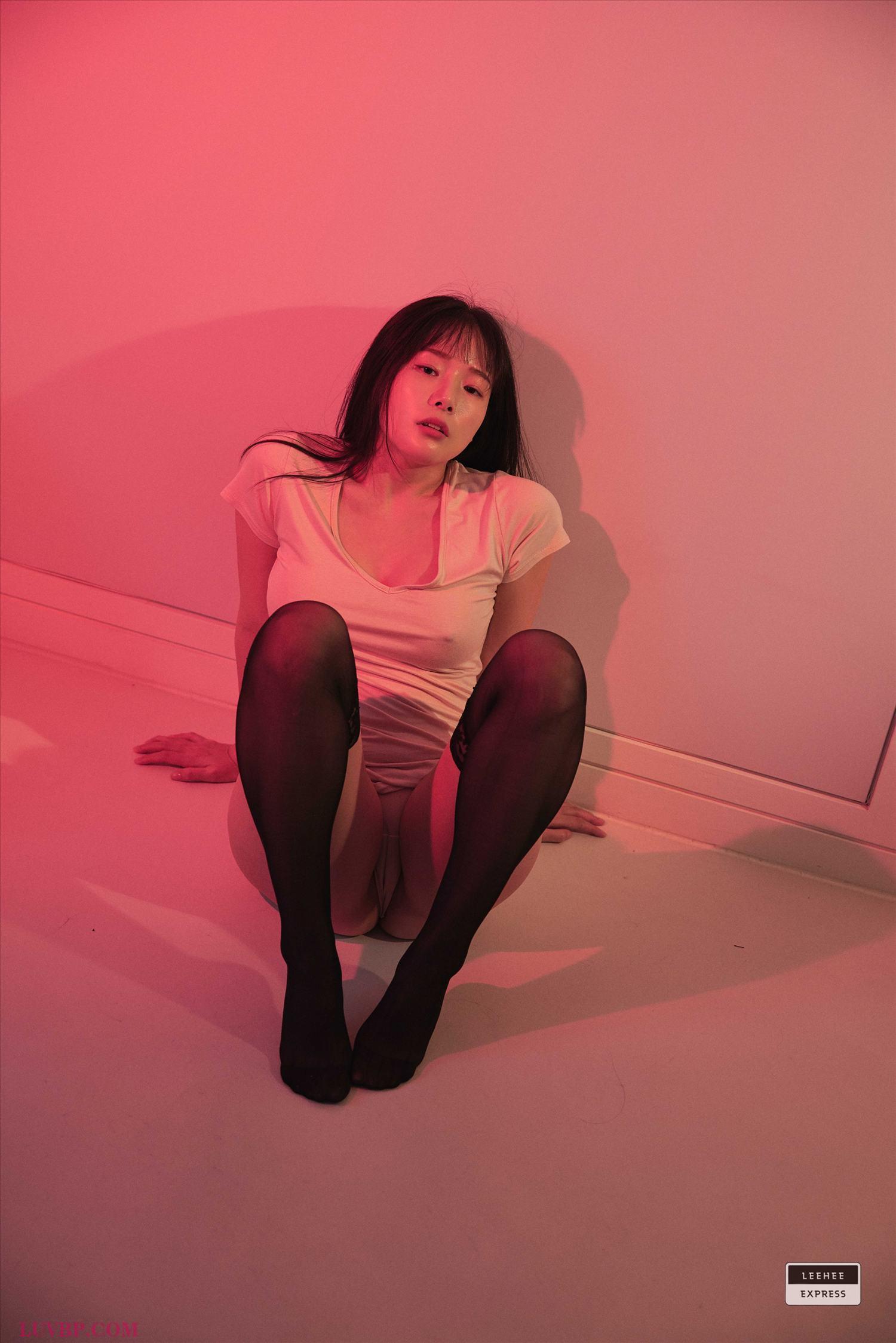 045