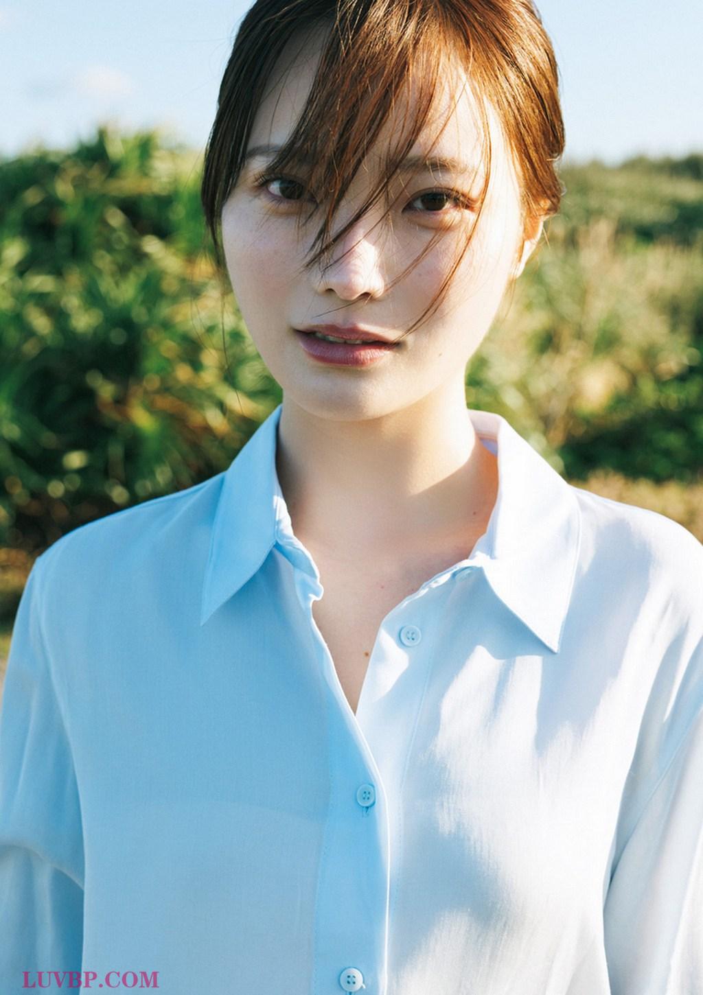 新谷姫加ファースト写真集 「ひめかわいい。」