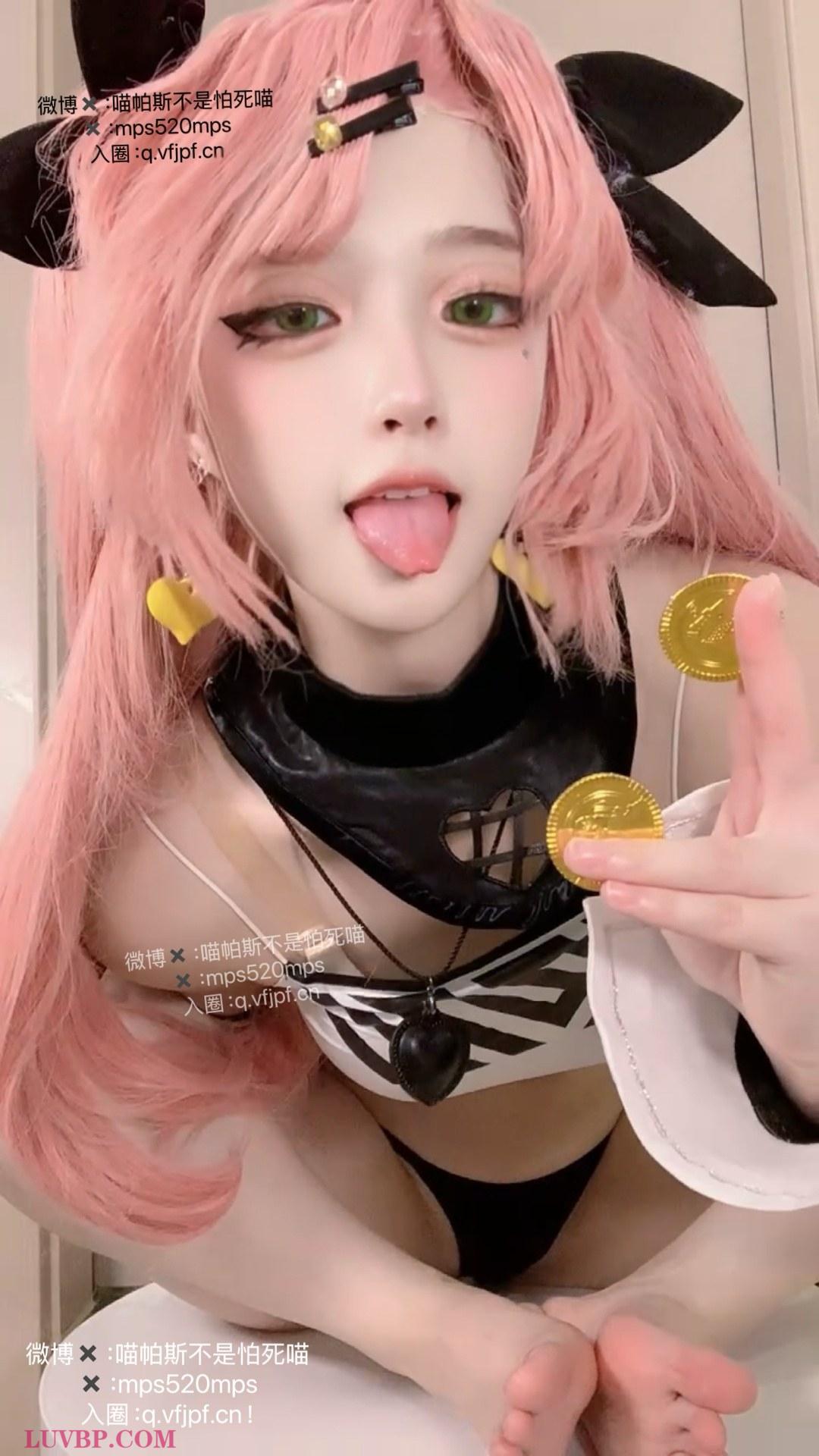 1 (22)