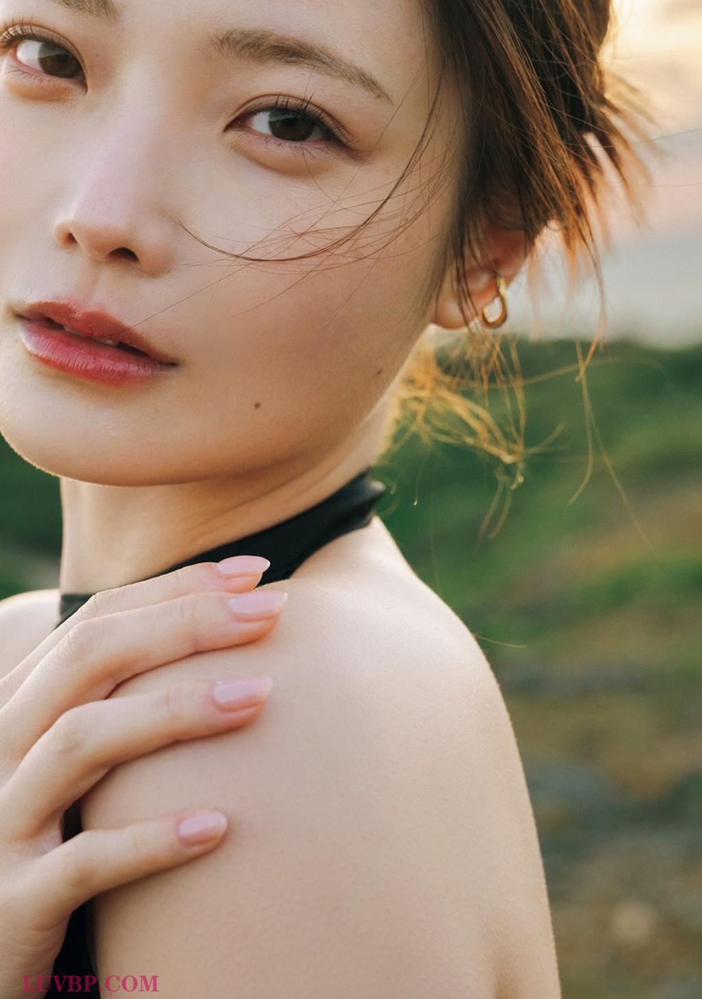 新谷姫加ファースト写真集 「ひめかわいい。」