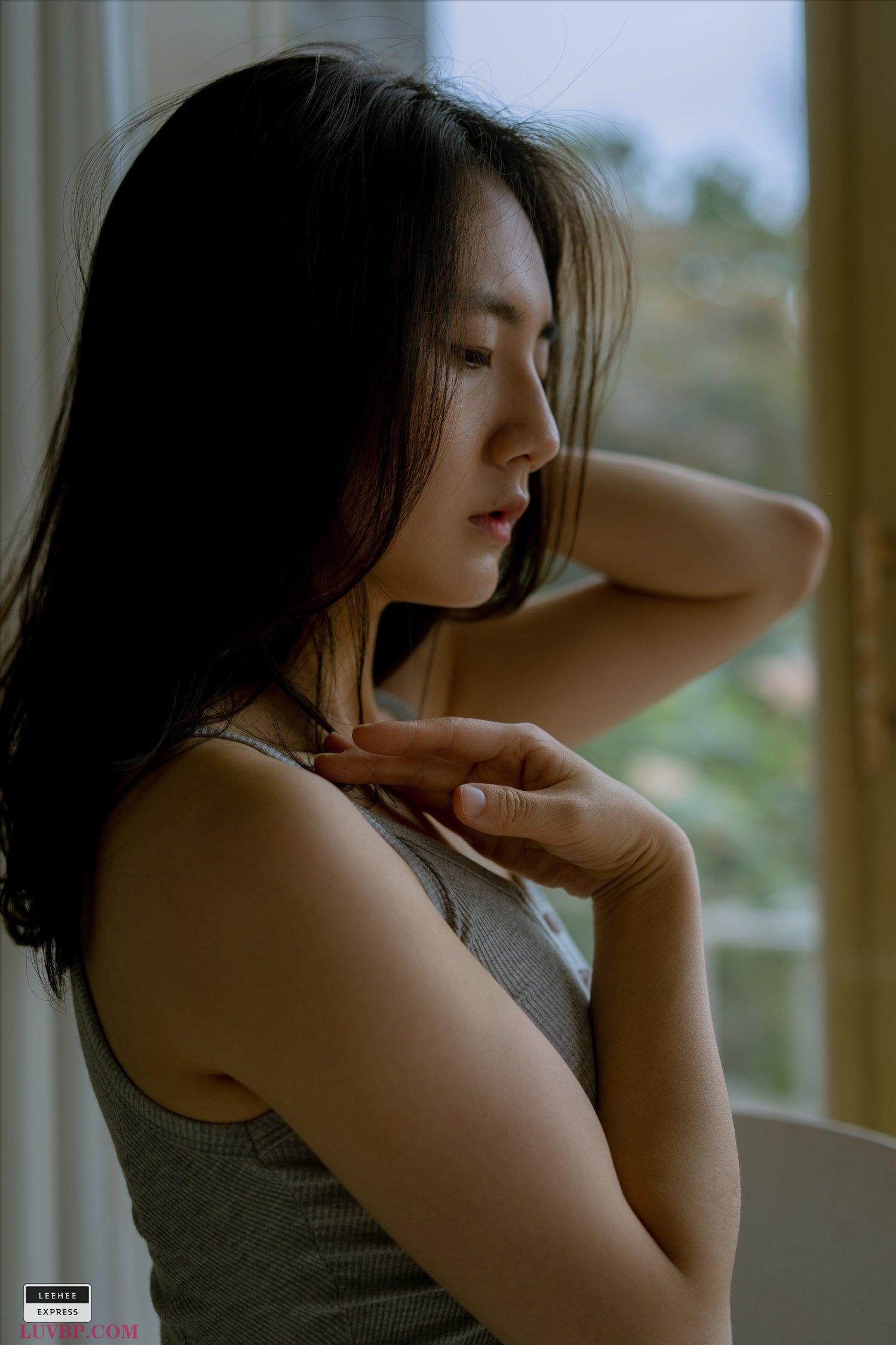 033