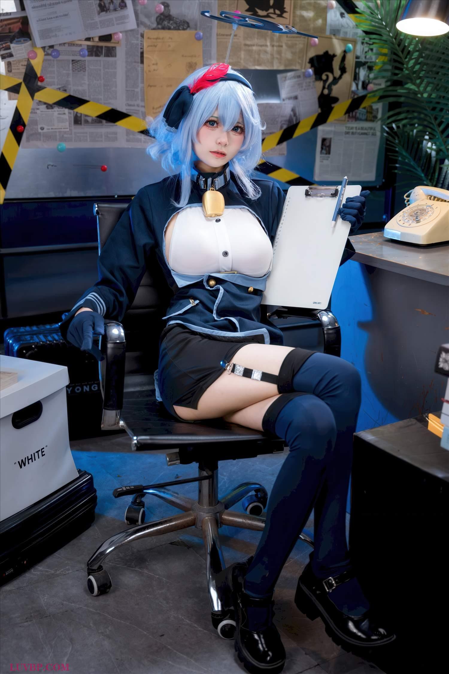 1 (2)