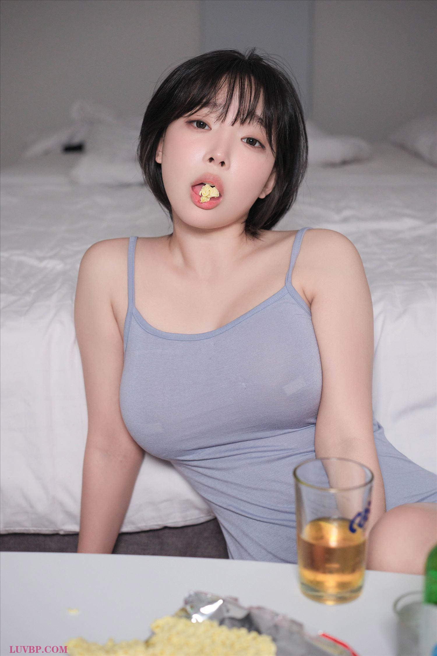 1 (10)