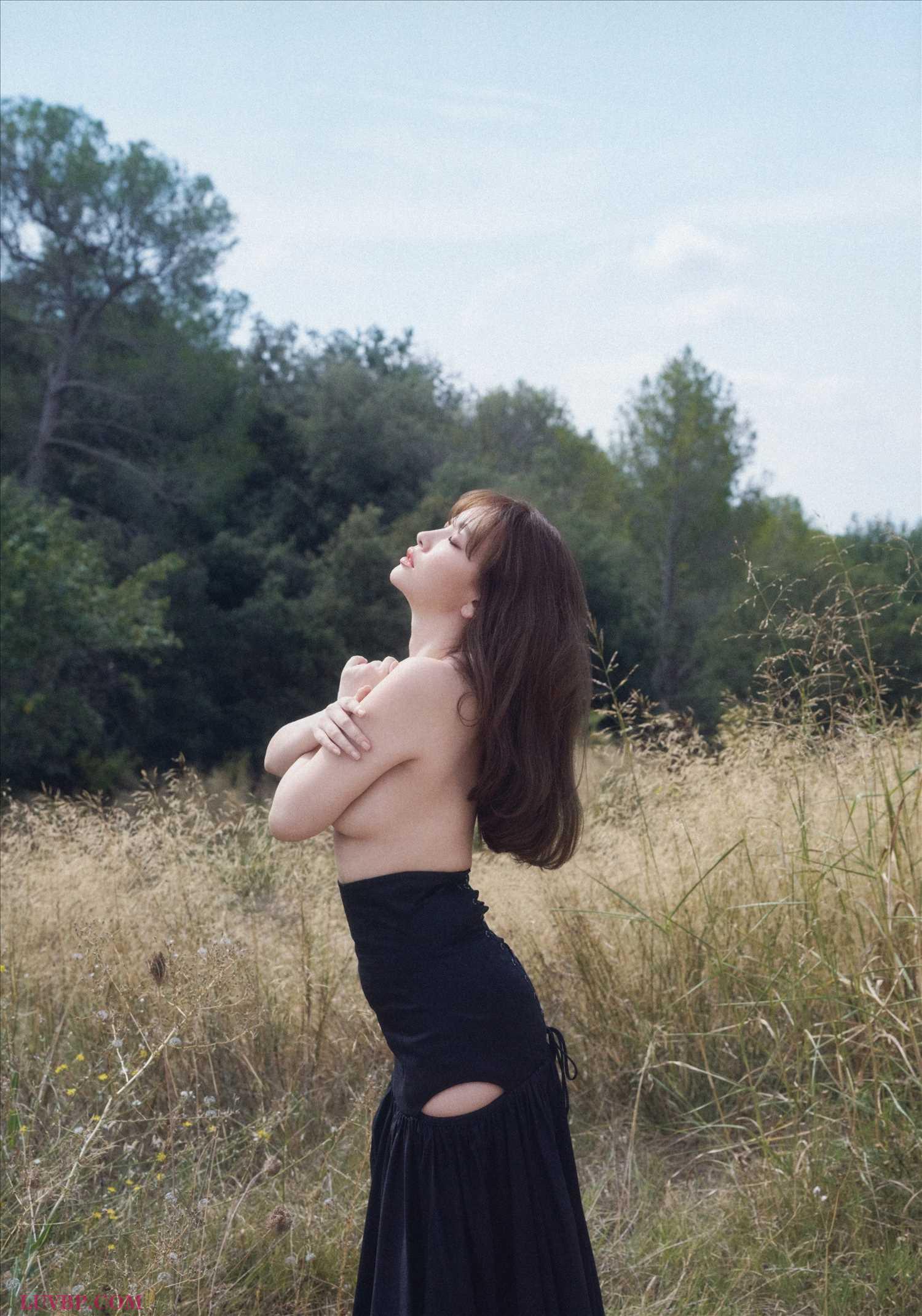 1 (46)