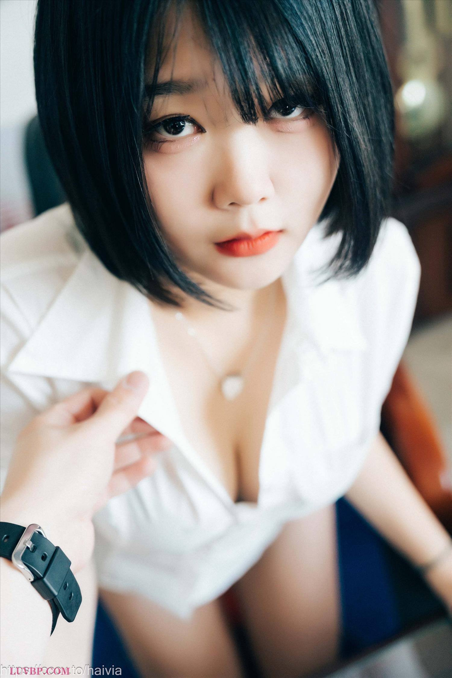 054