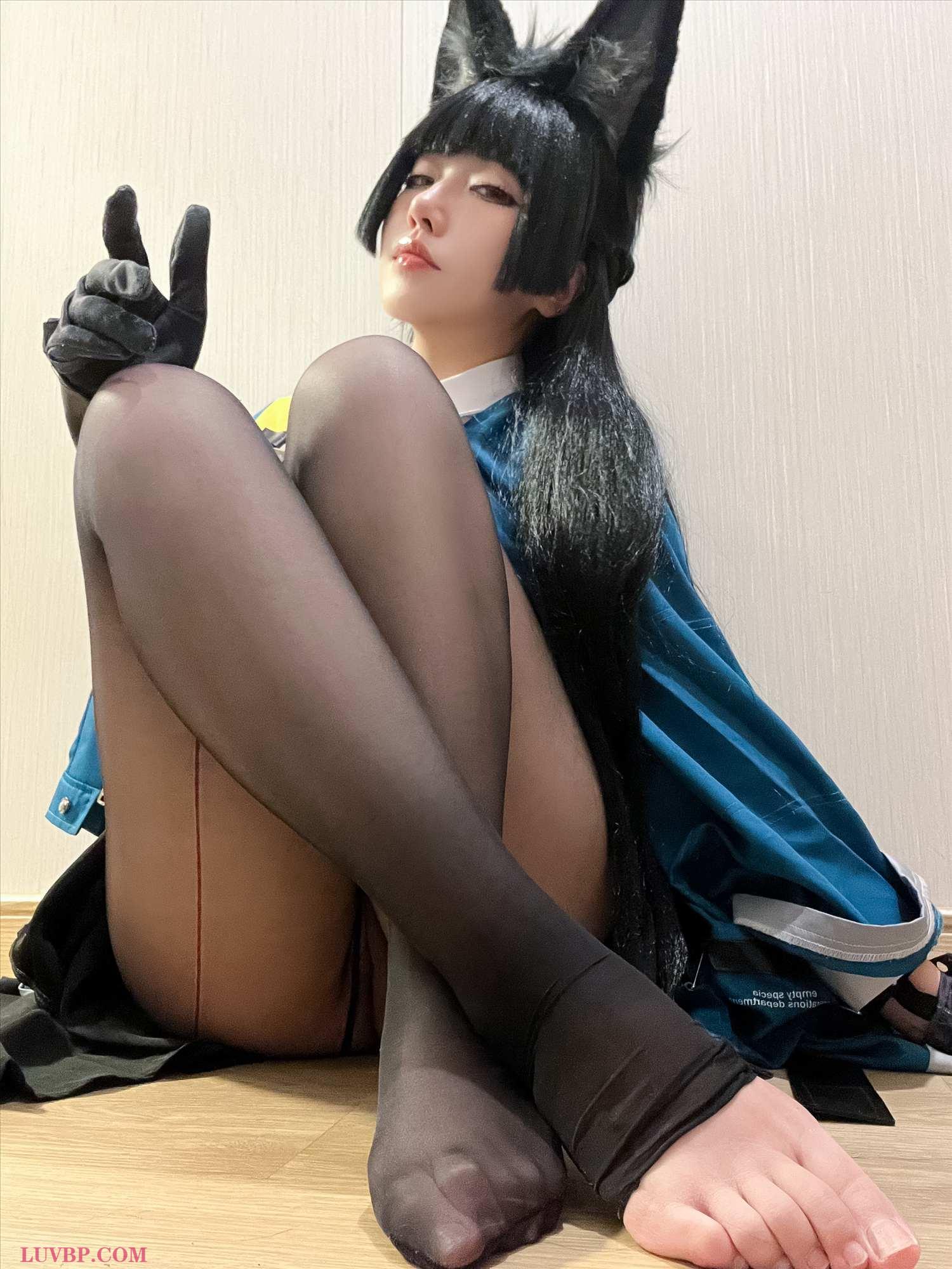 p (27)
