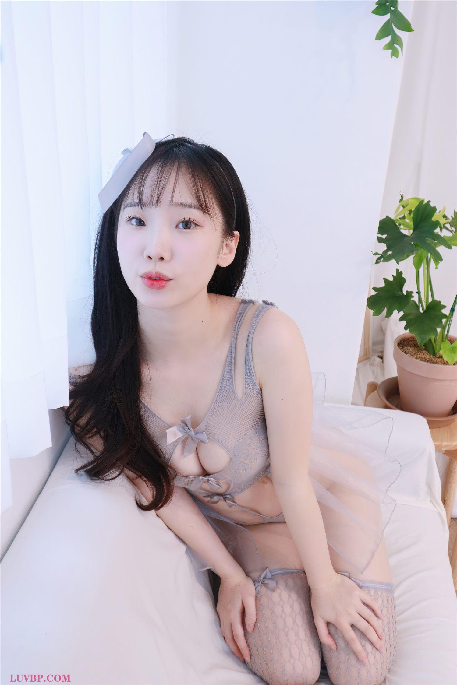 034