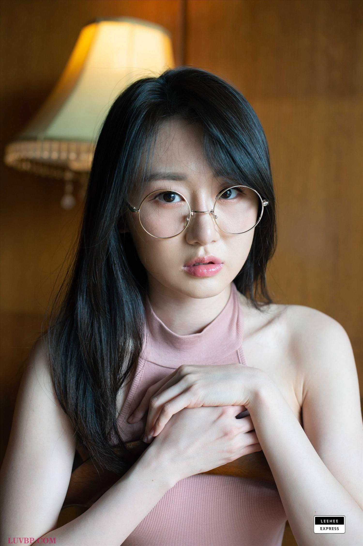 032