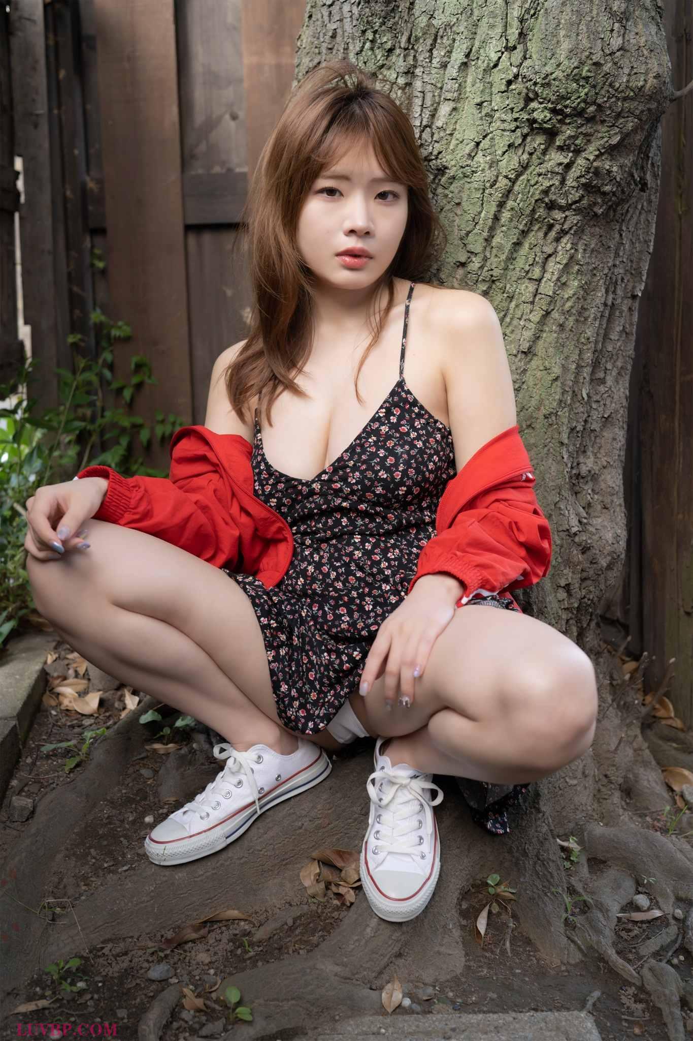 1 (2)