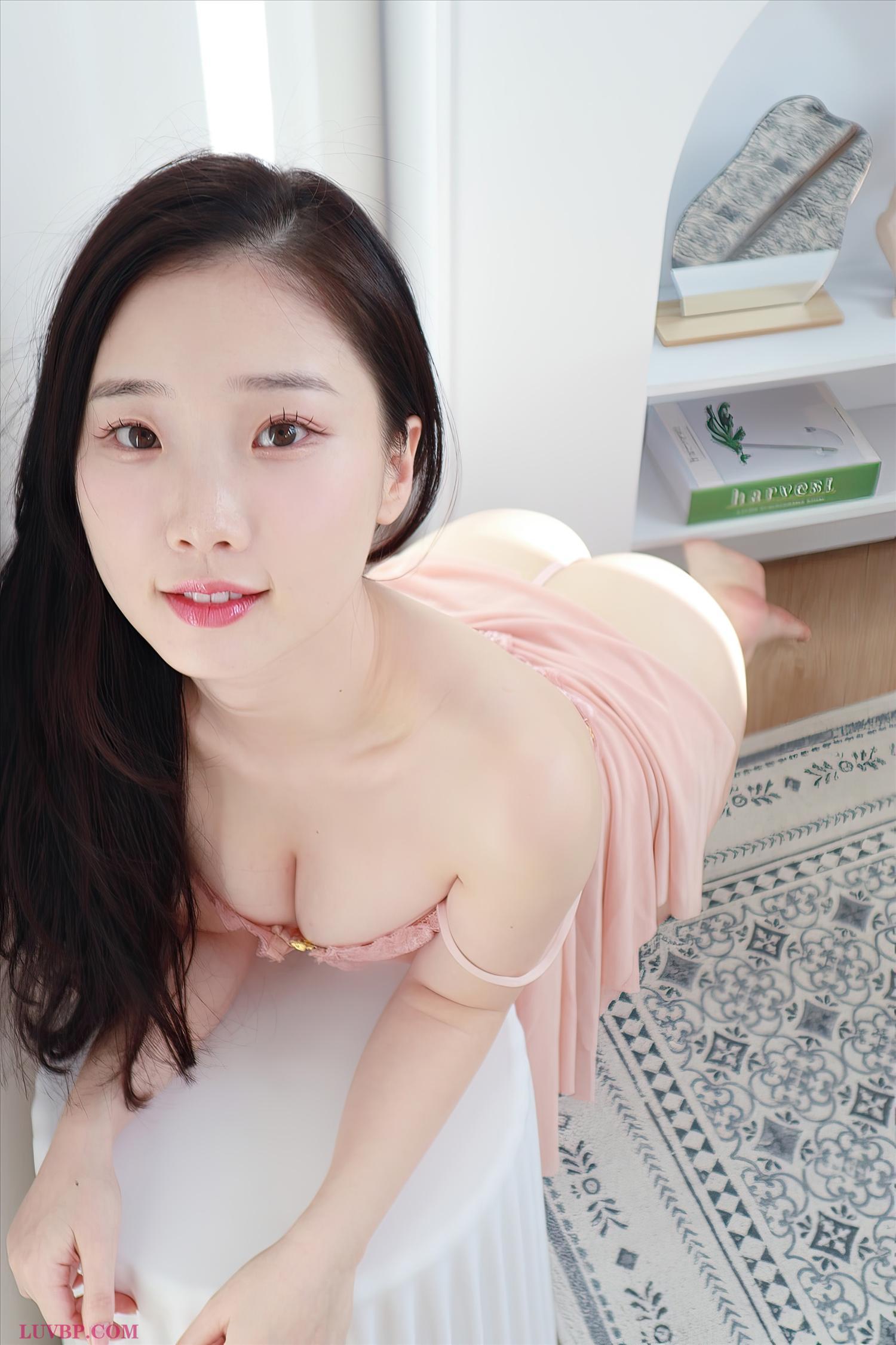 045