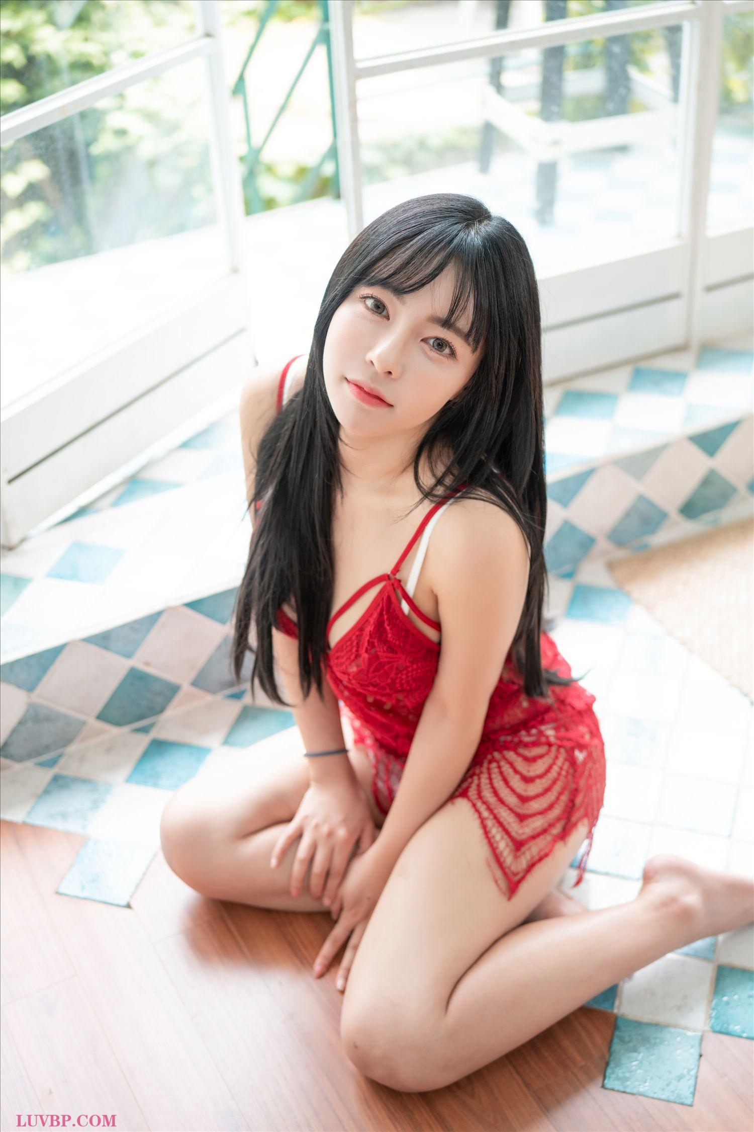 1 (19)