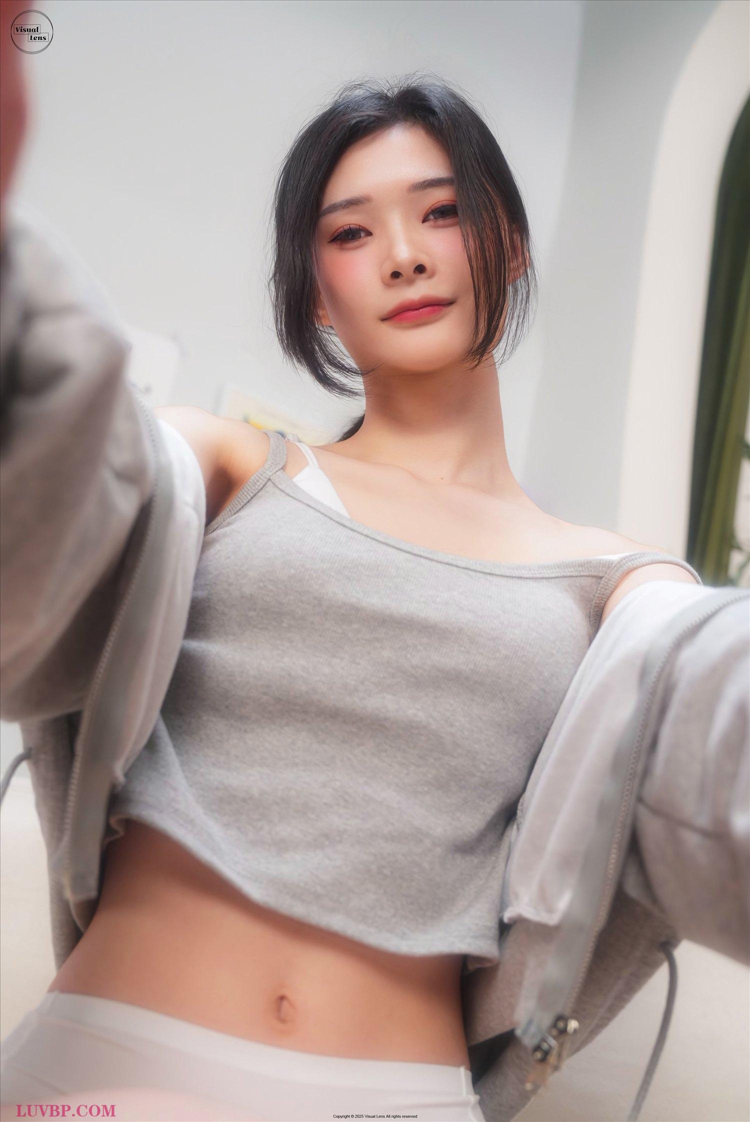 043