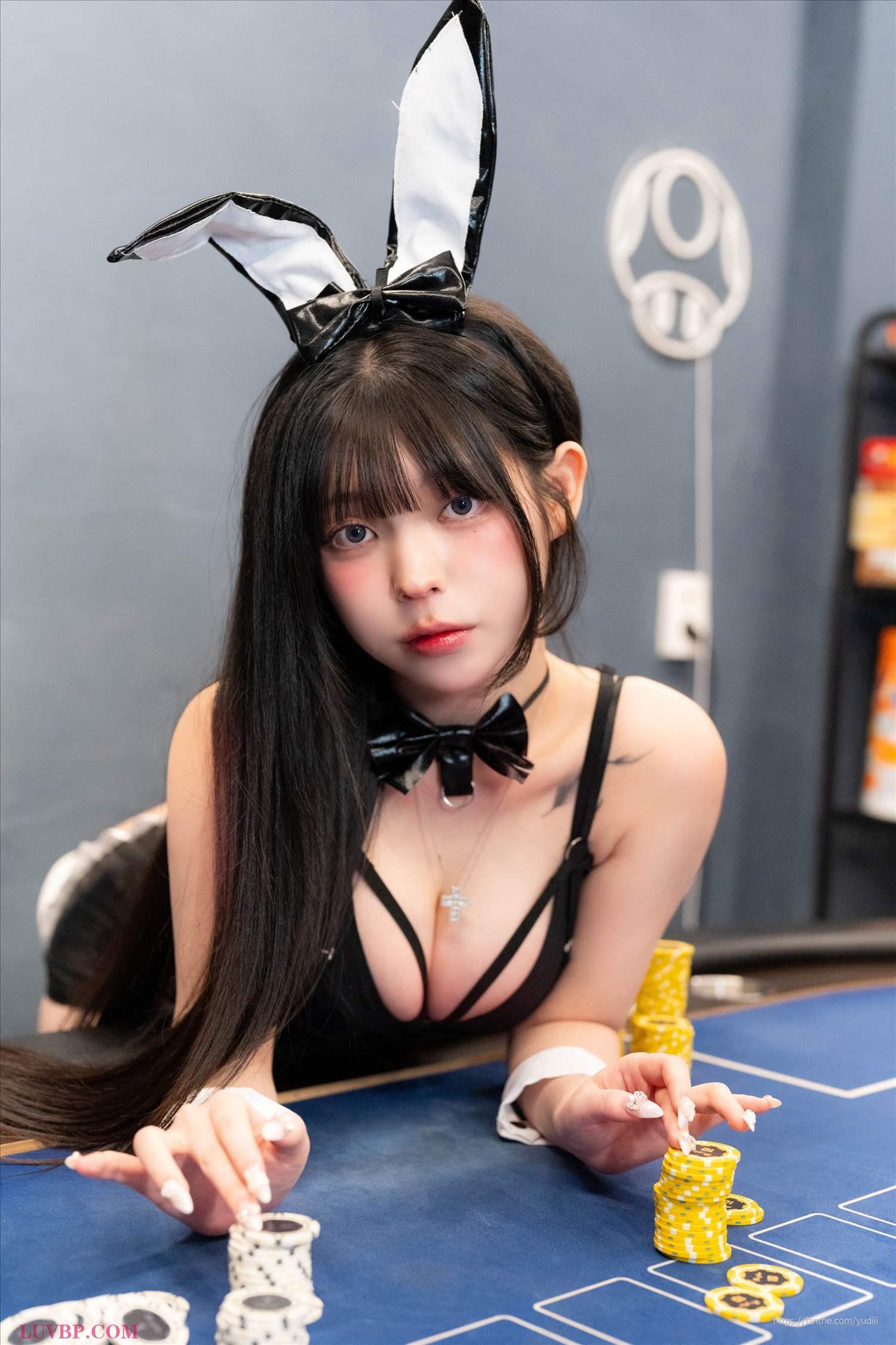 030