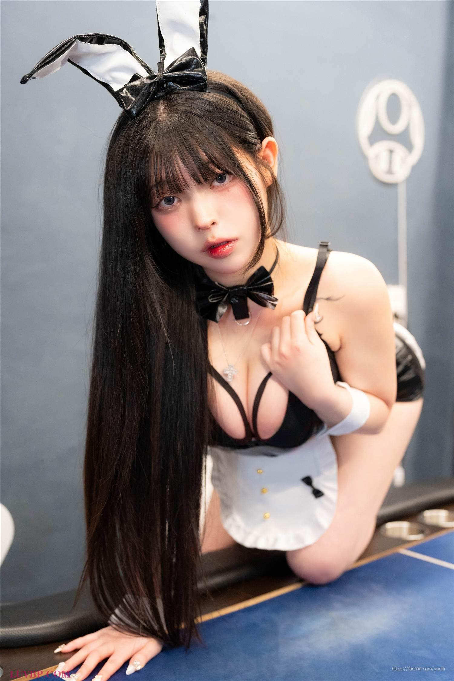 033