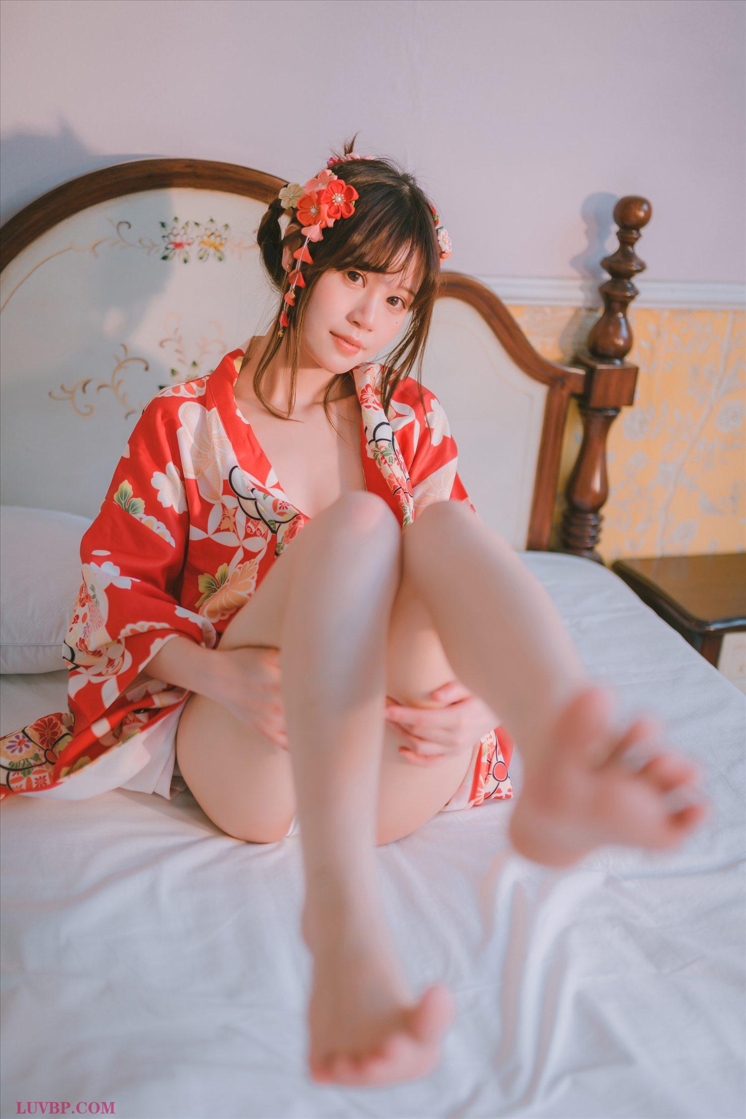 039