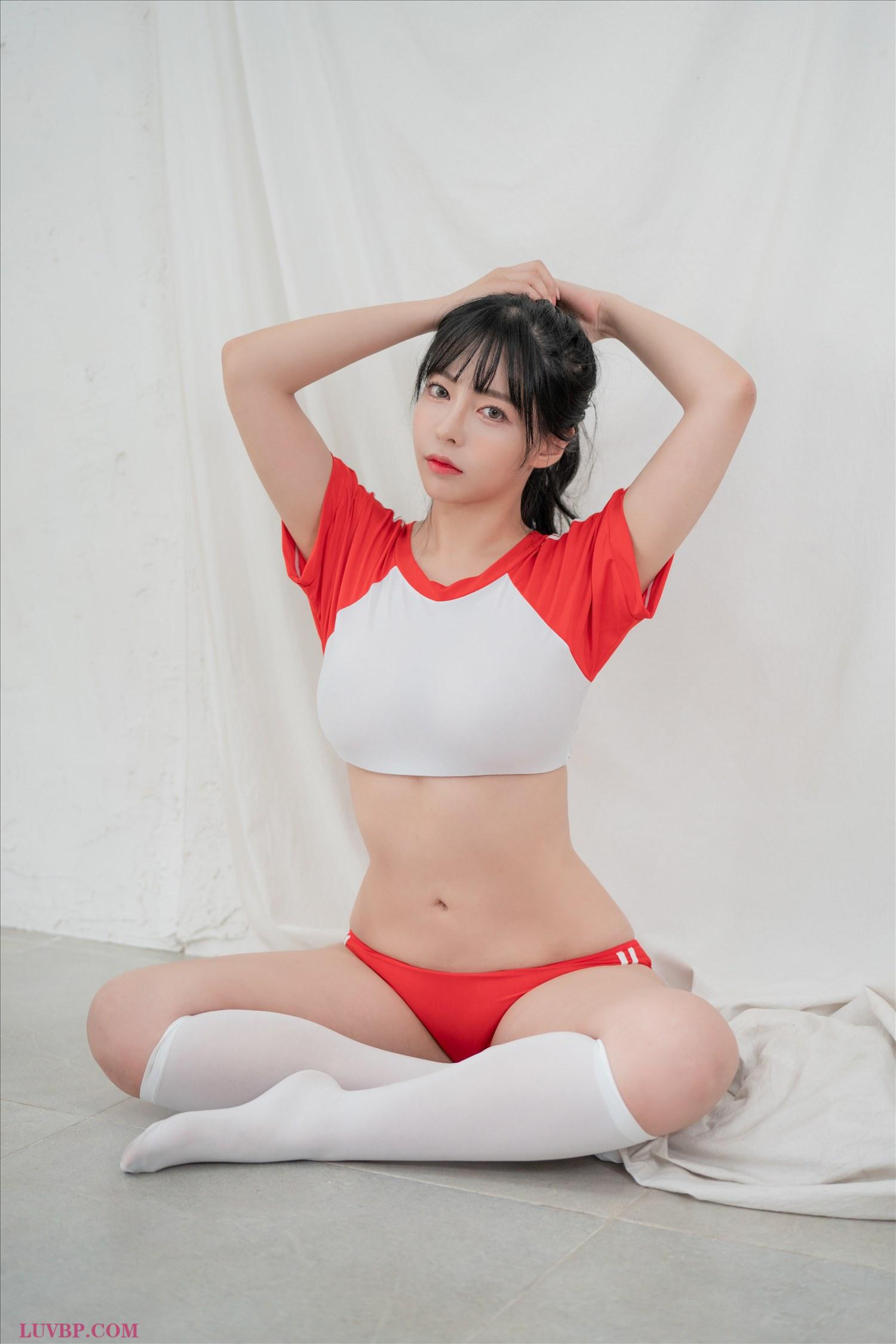 1 (36)