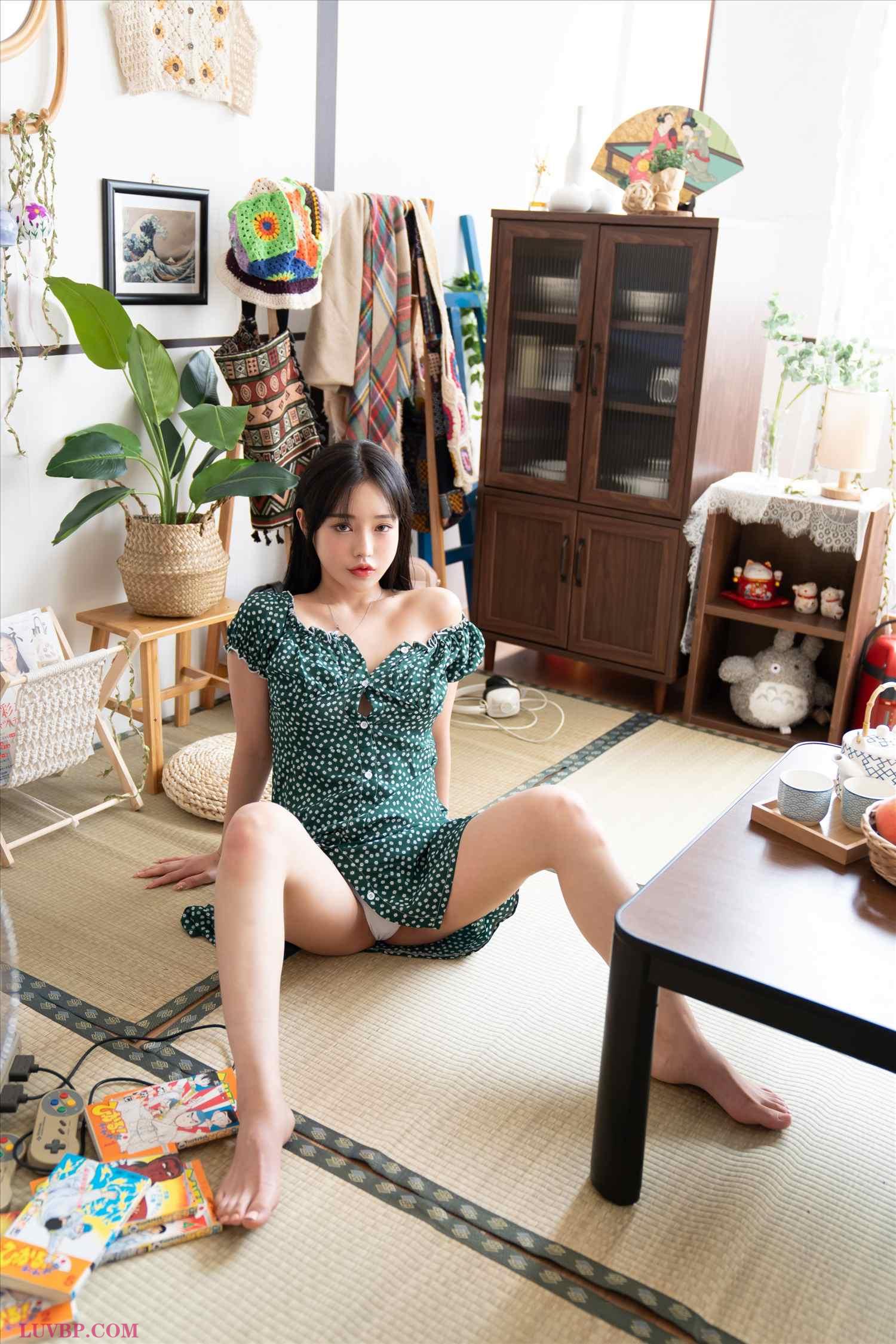 004