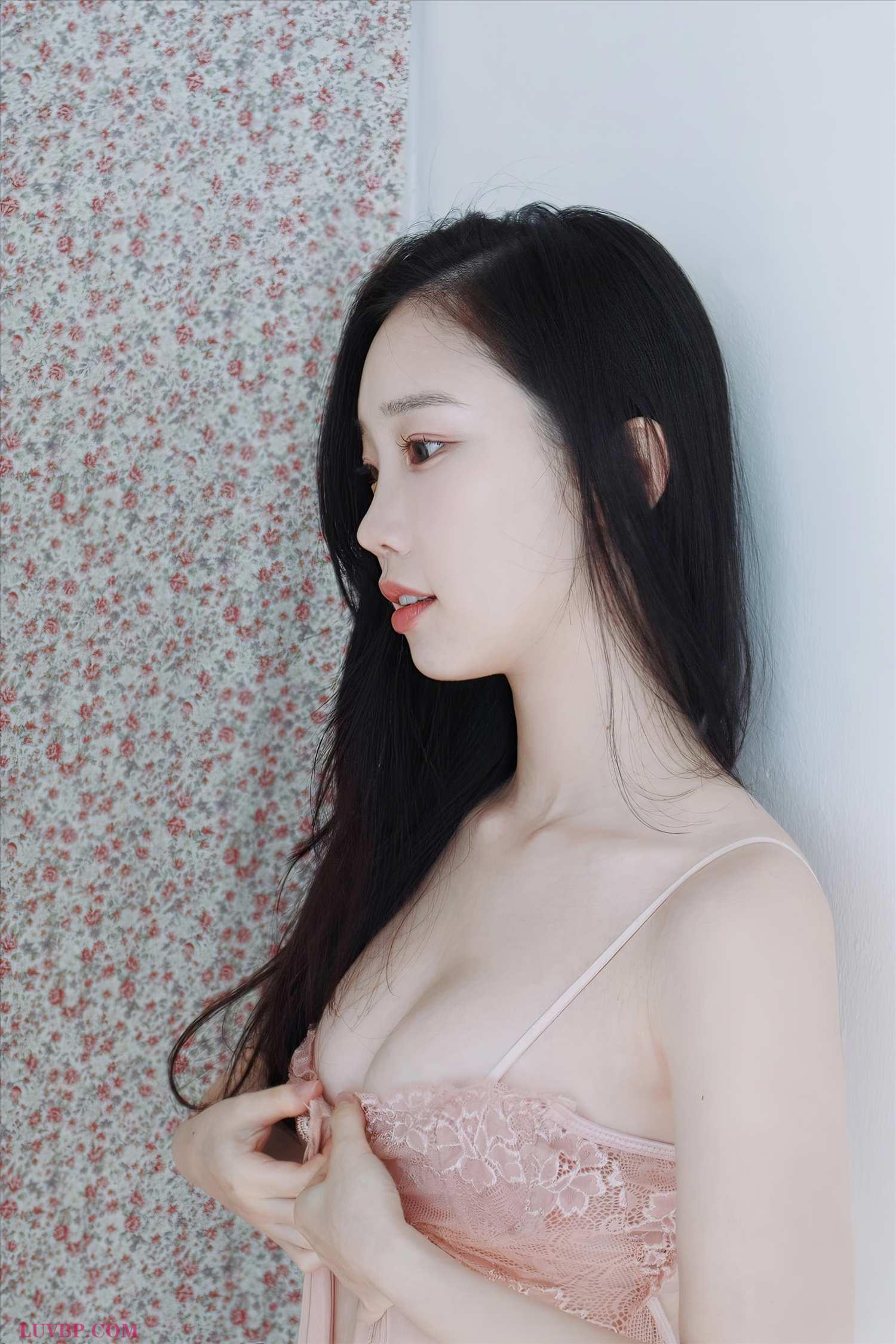 039