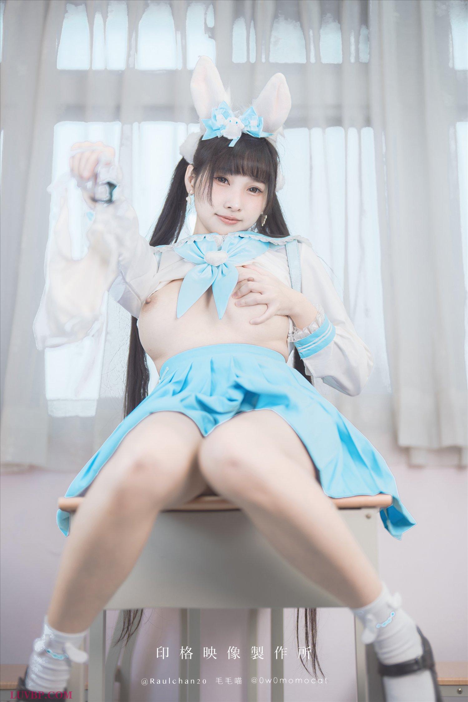 1 (2)