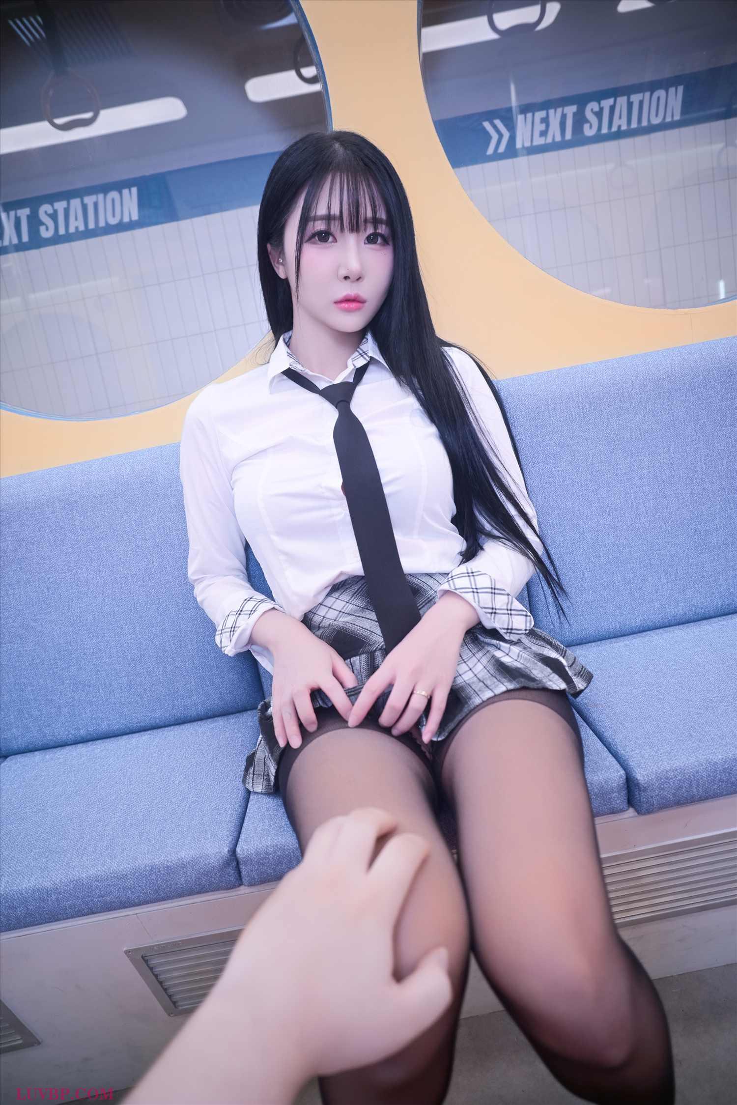 038