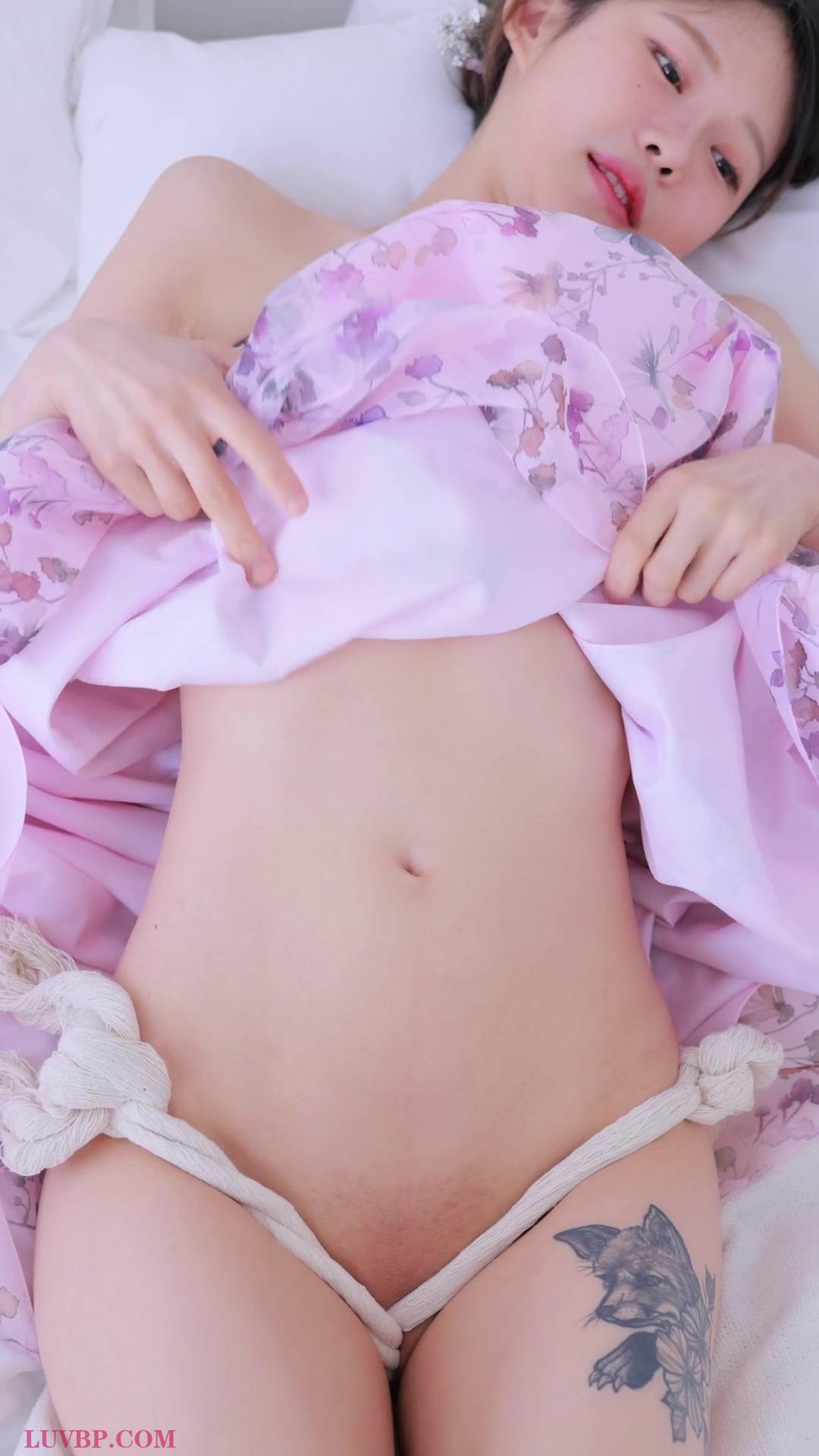 1 (37)
